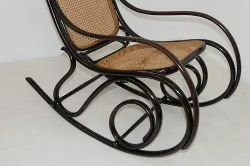 6027-Schaukelstuhl-Bugholzschaukelstuhl-Wippstuhl-Thonet-Kippstuhl-Thonet