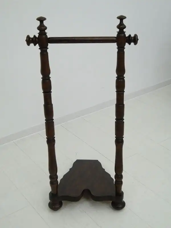 5179D-Stiefelknecht-Kleiderboy-Garderobe-Herrendiener-Bauernstube-Bauernmöbel 0