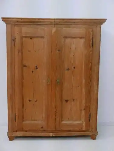 4711D-Landhausstil-Kasten-Schrank-Kleiderkasten-Bauernstube-Kleiderschrank-Landh