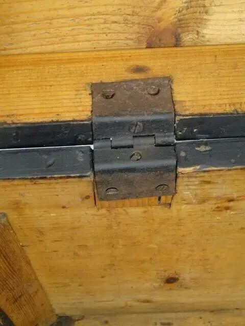 3694-Schatztruhe-Schatzkiste-Truhe um 1900-Holzkiste-Kiste um 1900-Holzkiste 3