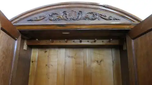 H61147-Kleiderschrank-Historismus-Kleiderkasten-Historismusschrank-Kasten-Schran