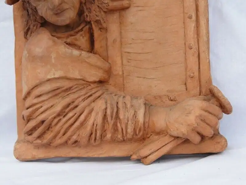 3456-Pilgram-Tonfigur-Meister Pilgram-Fenstergucker-Tonfigur der Fenstergucker-M 3