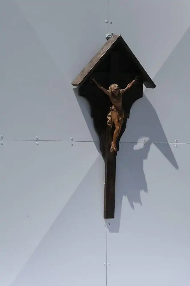 5718D-Jesus-Figur-Kreuz-Schnitzerei-Kruzifix-Holzkreuz-Jesus am Kreuz-Holzjesus- 10