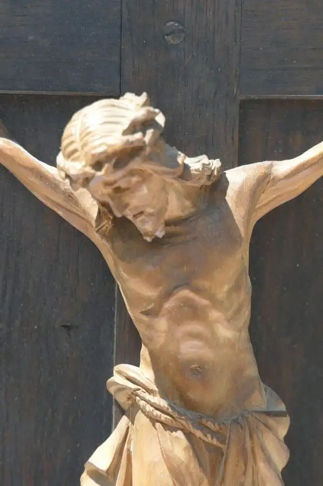 5718D-Jesus-Figur-Kreuz-Schnitzerei-Kruzifix-Holzkreuz-Jesus am Kreuz-Holzjesus- 4