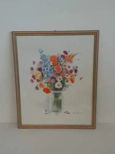 H988-Aquarell-Stillleben-Blumen in der Vase-hinter Glas-signiert-gerahmt-datiert