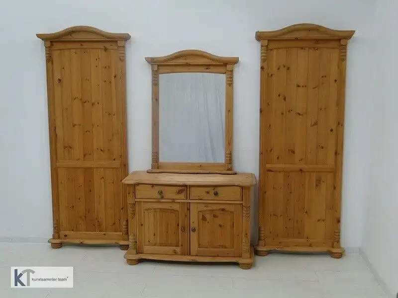 3881D-Landhausstil-Bauernstube-Vorzimmermöbel-Garderobe-Anrichte-Spiegel-Bauernm 0