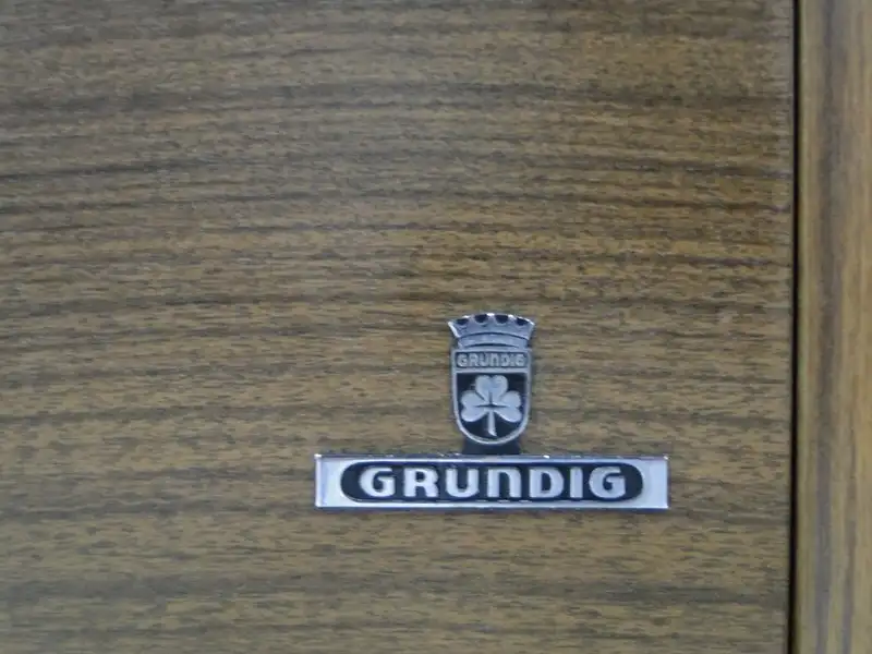 5047-Phonoschrank-Phonokasten-Radio-Grundig-Plattenspieler-Stereo-Konzertschrank 10