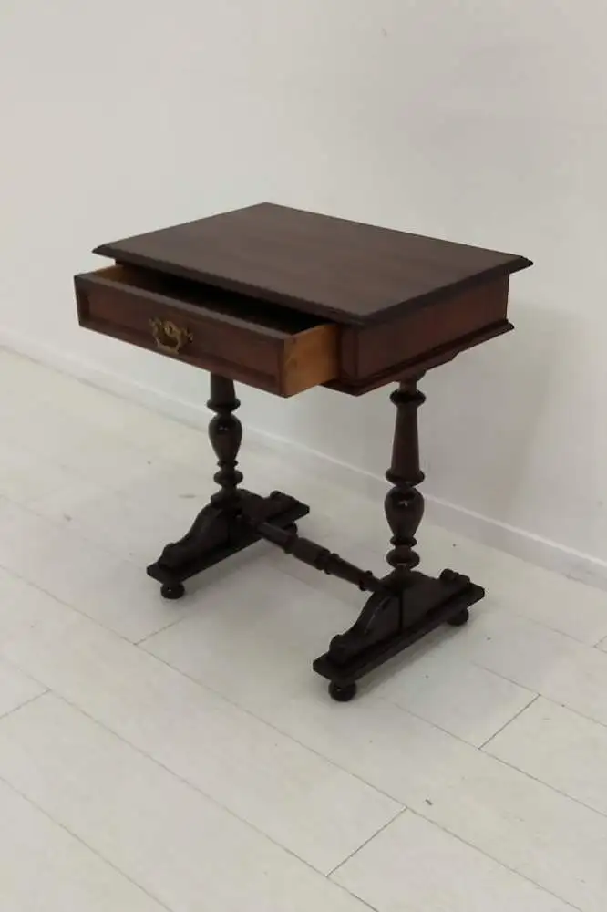 3719-Historisismusspieltisch-Nähtisch-Tisch-Historismus-Spieltisch-Gründerzeit- 4