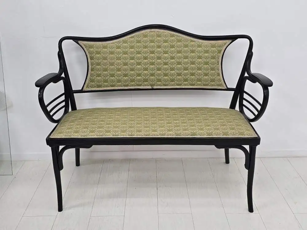 8504-Bugholzbank-Thonet-Sitzbank-Sofa-Bank-Bugholz 2