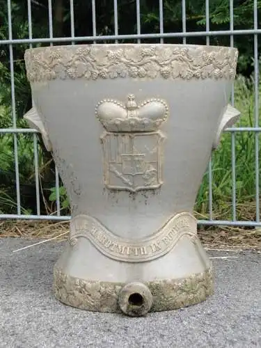 3968D-Brunnen-Blumentrog-L&C Hardtmuth-Blumentopf-Terrasse-Pflanzgefäß-Garten-Pf