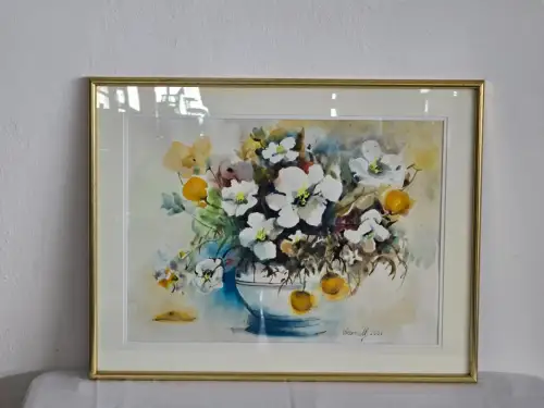 H1453-Aquarell-Stillleben-Blumenvase-hinter Glas-signiert-datiert-gerahmt