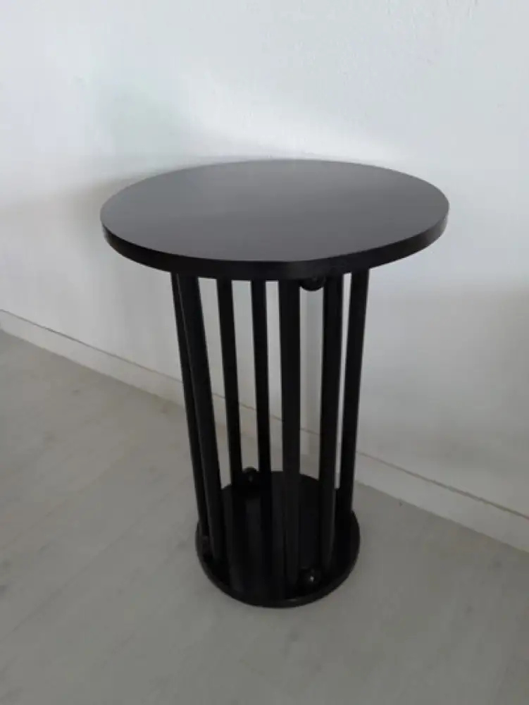 H61504-Tisch-Fledermausstil-Beistelltisch-Hoffmann 0