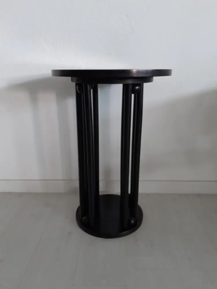 H61504-Tisch-Fledermausstil-Beistelltisch-Hoffmann 1