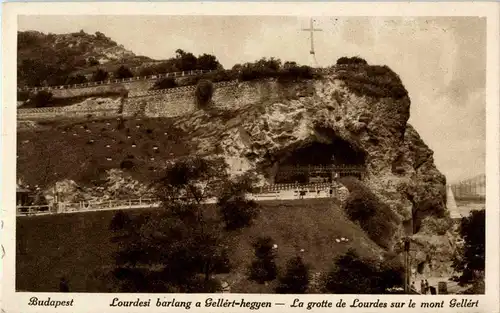 Budapest - La grotte de Lourdes -38852