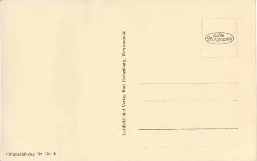 Warnemünde - Westmole bei Sturm -38452