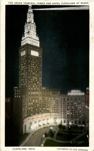 Cleveland - The Union Terminal Tower at Night -50730