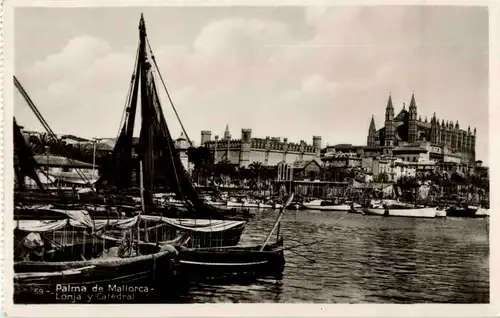 Palma de Mallorca - Lonja y Catedral -50846