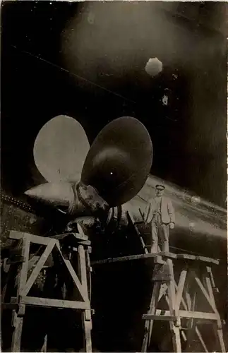 Dampfer Deutschland - Eine der Antriebsschrauben -412734