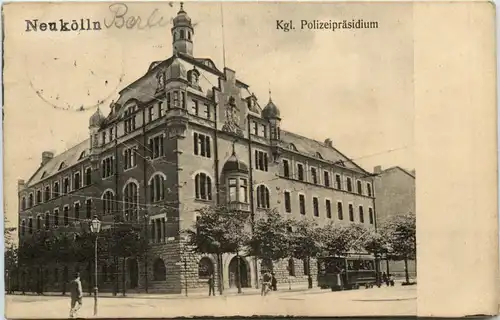 Berlin - Neukölln - Poliziepräsidium -412982