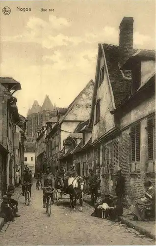 Noyon - Une rue -413208