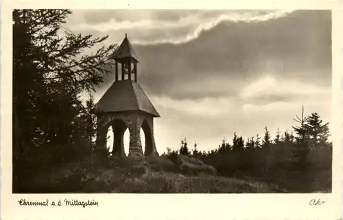 Ehrenmal auf dem Mittagstein -415118