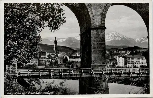 Traunstein mit Eisenbahnviadukt -415484