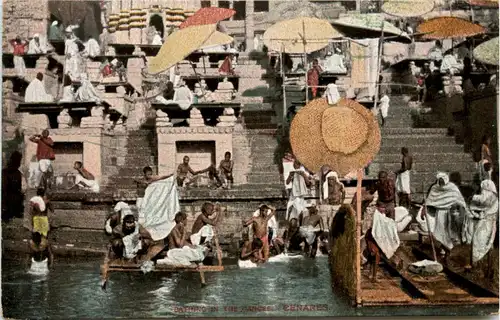 Bathing in the Ganges -418422