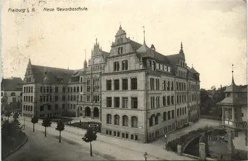 Freiburg - Neue Gewerbeschule -420368