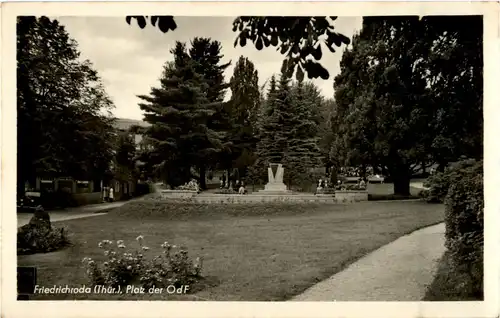 Friedrichroda - Platz der OdF -42160