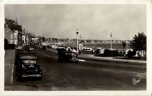 Baule-sur-Mer - Le Boulevard et la Plage -42906