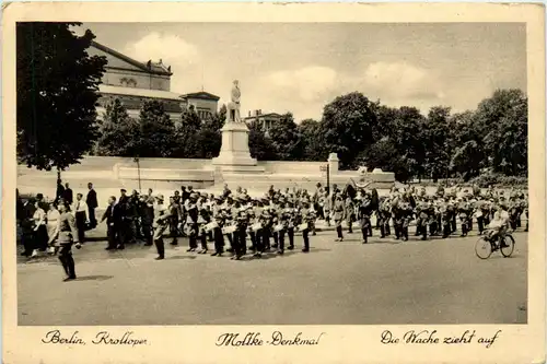 Berlin - Die Wache zieht auf -421784