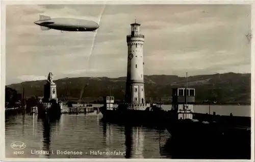 Lindau mit Zeppelin -44058