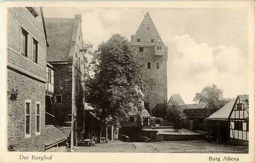 Burg Altena - Der Burghof -44846