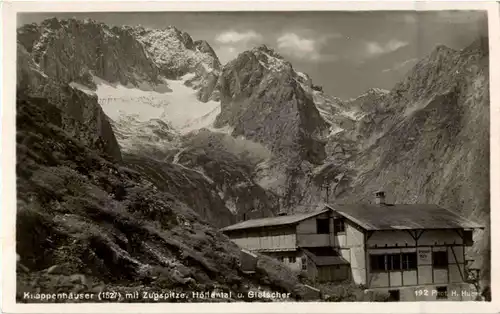 Knappenhäuser mit Zugspitze -45554