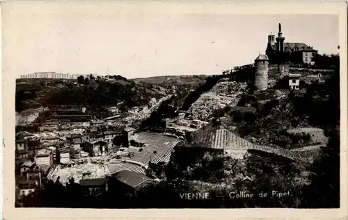 Vienne - Colline de Pipet -54396