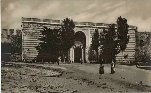 Constantinople - Palais du Vieux Serail -53924