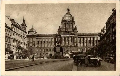 Prag - Wenzelsplatz mit Museum -55502