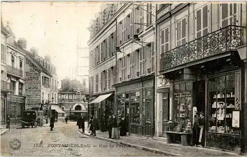 Fontainebleau - Rue de France -56918