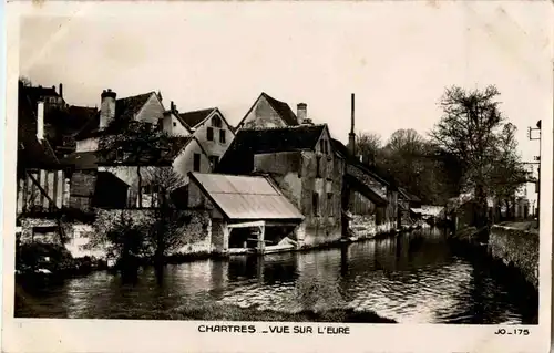 Chartres - Vue sur l Eure -57154