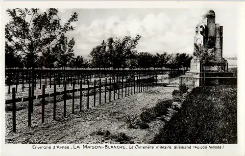 Arras - La Maison Blanche - Cimetiere militaire allemand -57832