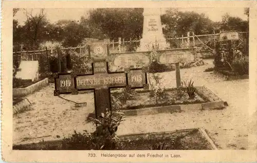 Heldengräber auf dem Friedhof von Laon -58032