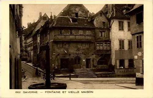 Saverne - Fontaine et Vielle Maison -58552
