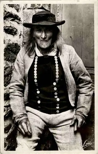 Vieux Breton du Faouet -58018