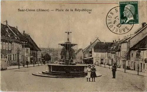 Sarre-Union - Place de la Republique -58752