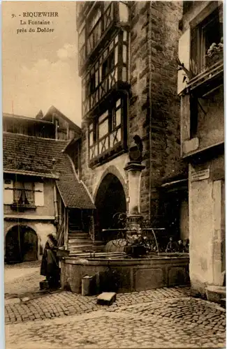 Riquewihr - Reichenweier - La Fontaine et le Dolder -59408