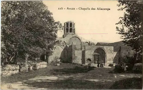 Arles - Chapelle des Aliscamps -60408