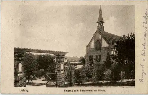 Belzig - Eingang zum Sanatorium mit Kirche -61216