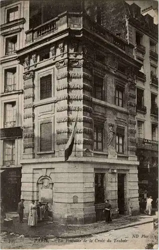 Paris - La Fontaine de la Croix du Traboir -60170