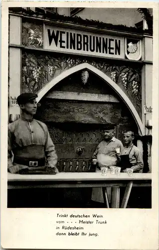 Rüdesheim - Wein -61814