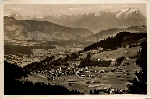 Oberstaufen, Allgäu, Blick von der Juget auf den Ort und über den vorder -340442